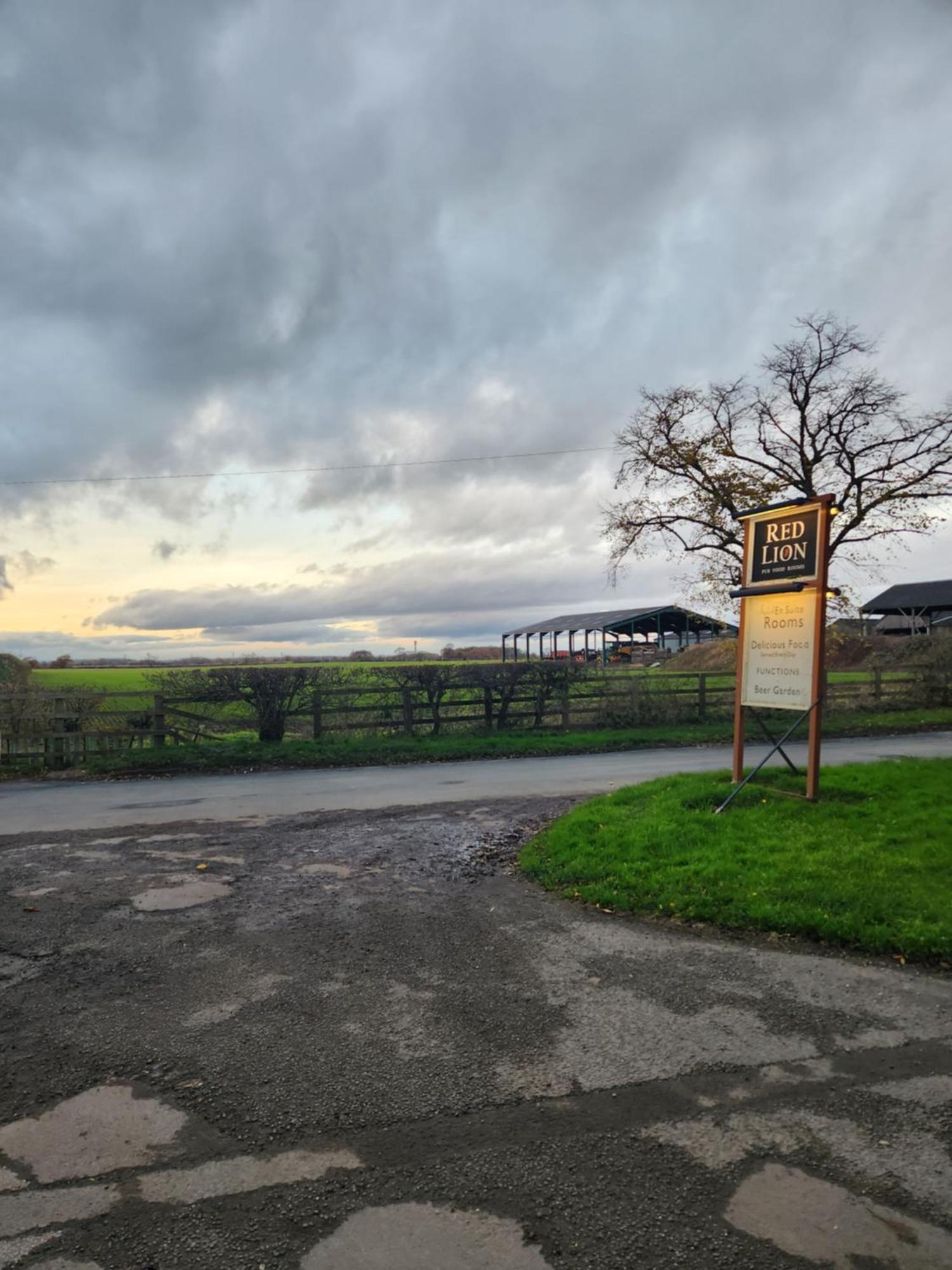 Red Lion Inn & Motel York Exterior foto